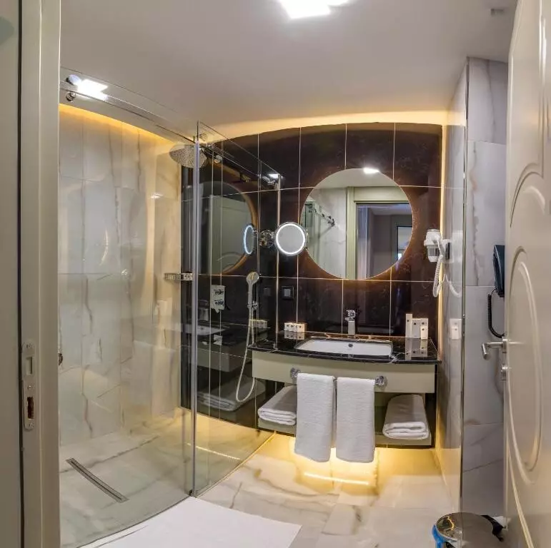 هتل د کنفوریوم وان